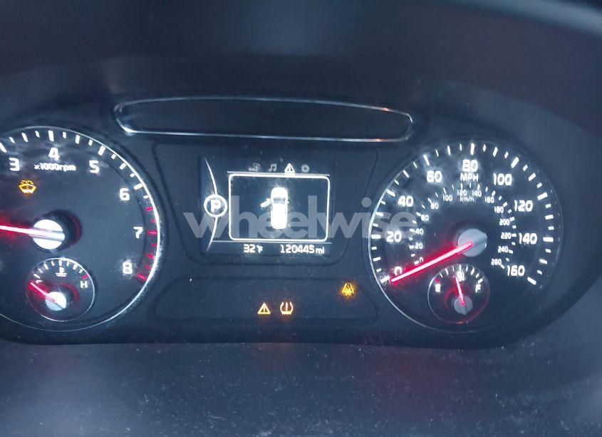 Photo 7 of 2017 Kia Sorento 2.4L LX (VIN 5XYPG4A39HG259246)