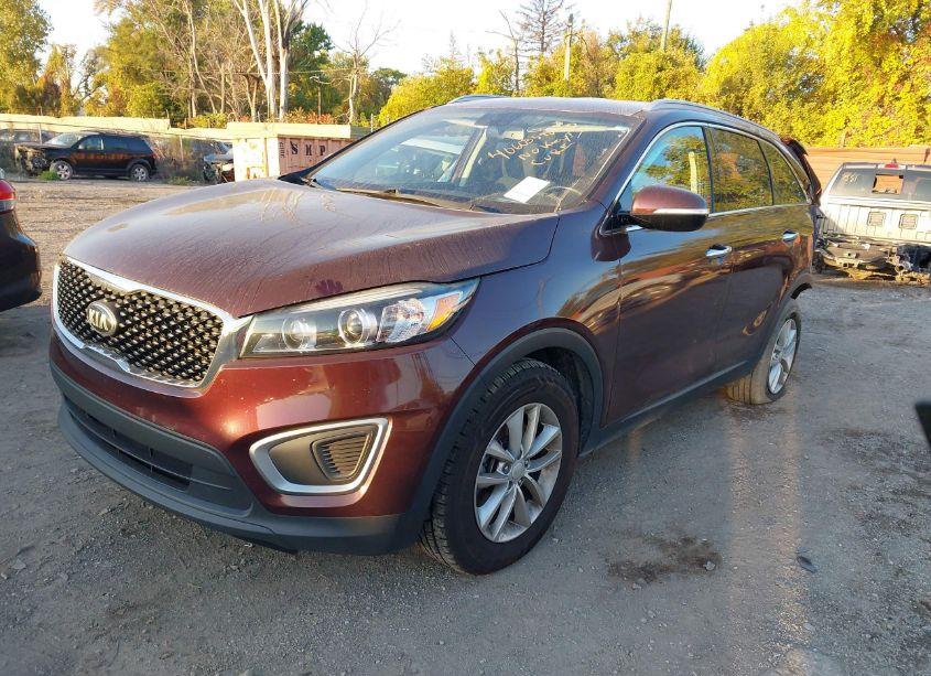 Photo 2 of 2017 Kia Sorento 2.4L LX (VIN 5XYPG4A39HG266391)
