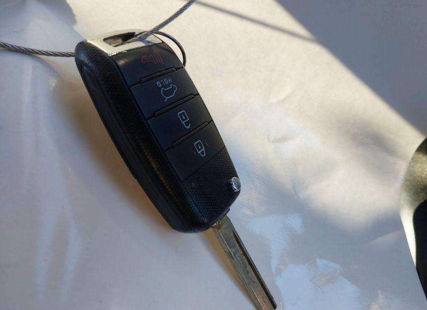 Photo 11 of 2017 Kia Sorento 2.4L LX (VIN 5XYPG4A39HG329697)