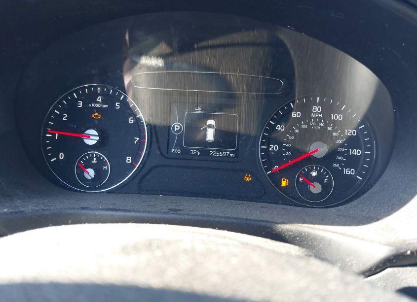 Photo 7 of 2017 Kia Sorento 2.4L LX (VIN 5XYPG4A39HG329697)