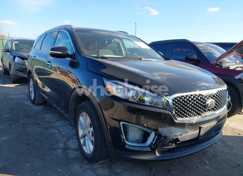 2018 Kia Sorento 2.4L LX (VIN 5XYPG4A39JG385905) main photo