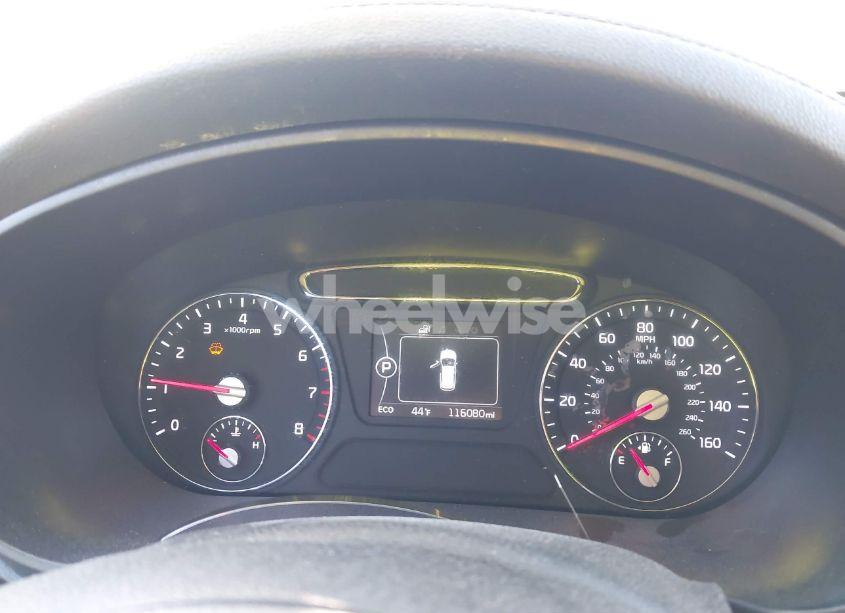 Photo 7 of 2018 Kia Sorento 2.4L LX (VIN 5XYPG4A39JG385905)