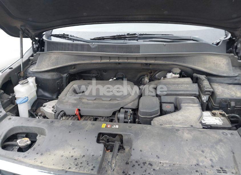 Photo 10 of 2019 Kia Sorento 2.4L L (VIN 5XYPG4A39KG443481)