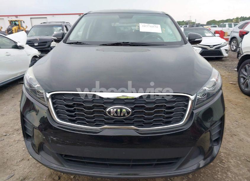 Photo 12 of 2019 Kia Sorento 2.4L L (VIN 5XYPG4A39KG443481)
