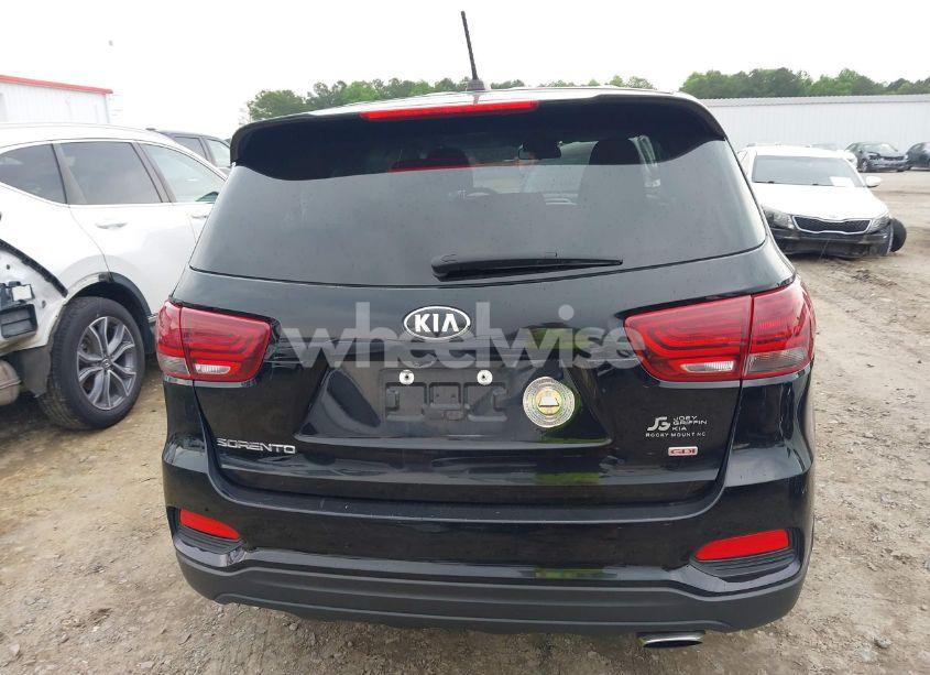Photo 16 of 2019 Kia Sorento 2.4L L (VIN 5XYPG4A39KG443481)