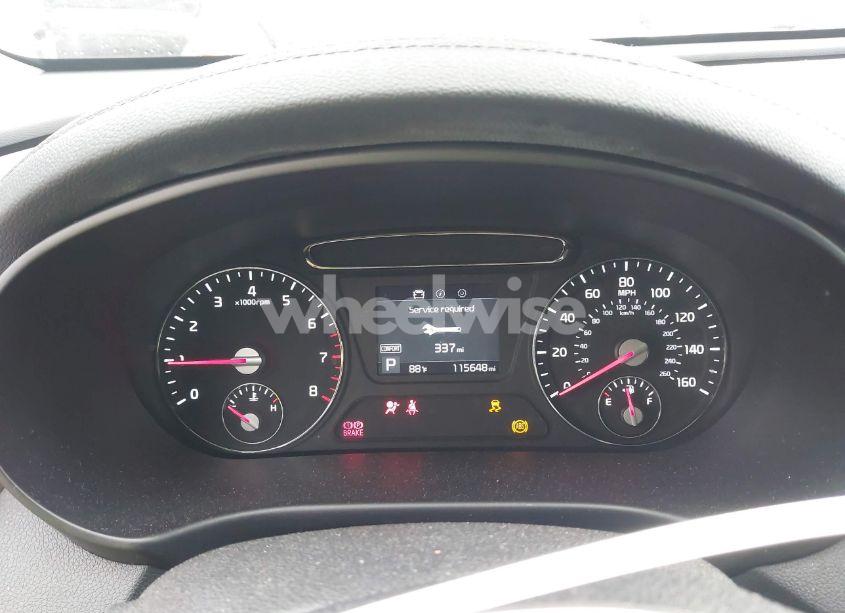 Photo 7 of 2019 Kia Sorento 2.4L L (VIN 5XYPG4A39KG443481)