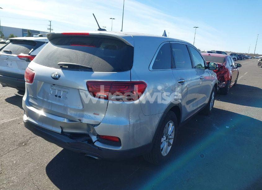 Photo 13 of 2019 Kia Sorento 2.4L LX (VIN 5XYPG4A39KG450852)