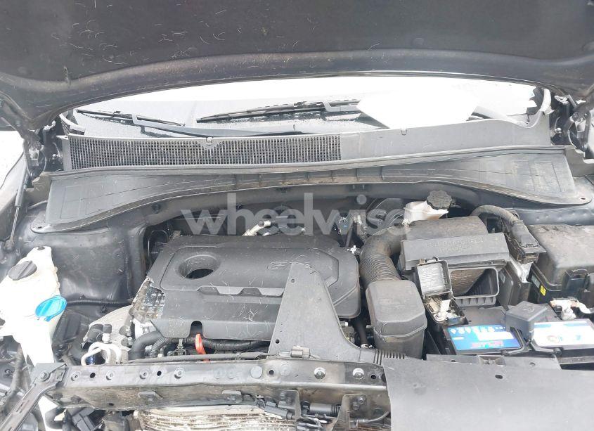 Photo 10 of 2019 Kia Sorento 2.4L LX (VIN 5XYPG4A39KG552622)