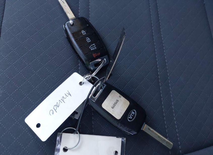 Photo 11 of 2019 Kia Sorento 2.4L L (VIN 5XYPG4A39KG575379)