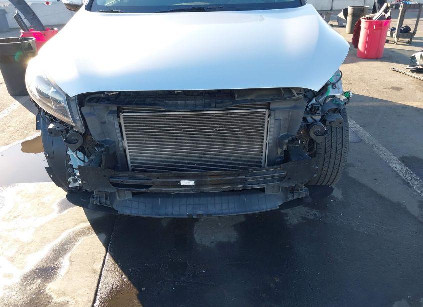 Photo 13 of 2019 Kia Sorento 2.4L L (VIN 5XYPG4A39KG575379)