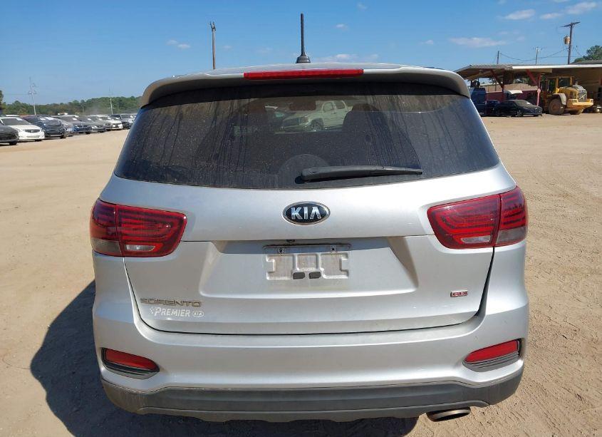 Photo 16 of 2019 Kia Sorento 2.4L L (VIN 5XYPG4A39KG578606)