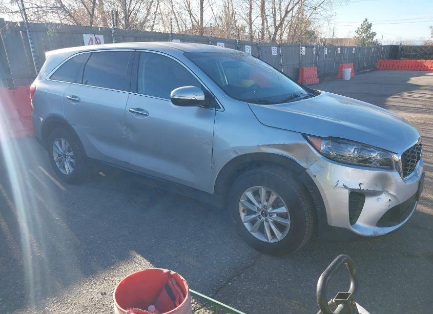 2020 Kia Sorento 2.4L LX (VIN 5XYPG4A39LG641754) main photo