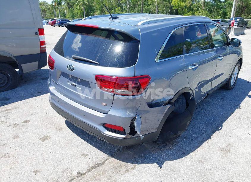 Photo 6 of 2020 Kia Sorento 2.4L LX (VIN 5XYPG4A39LG661681)