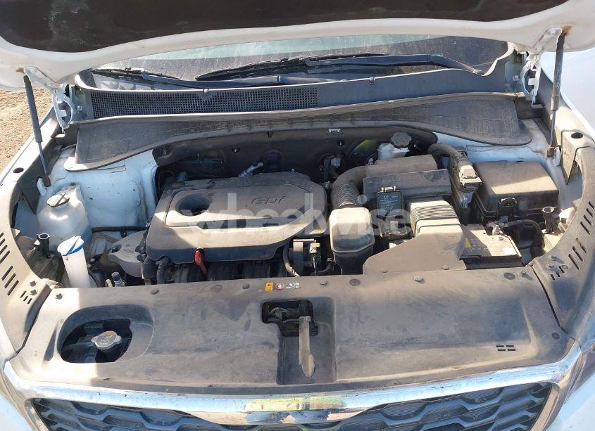 Photo 10 of 2020 Kia Sorento 2.4L LX (VIN 5XYPG4A39LG665374)