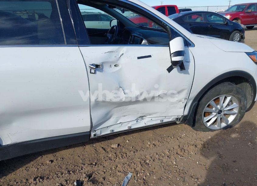 Photo 6 of 2020 Kia Sorento 2.4L LX (VIN 5XYPG4A39LG665374)