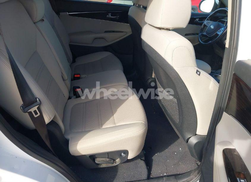 Photo 8 of 2020 Kia Sorento 2.4L LX (VIN 5XYPG4A39LG665374)