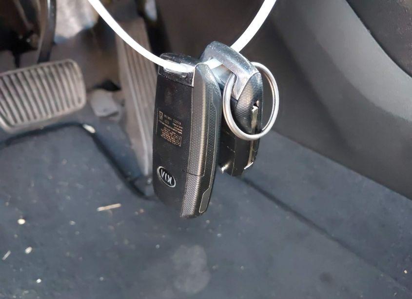 Photo 11 of 2020 Kia Sorento 2.4L L (VIN 5XYPG4A39LG712239)