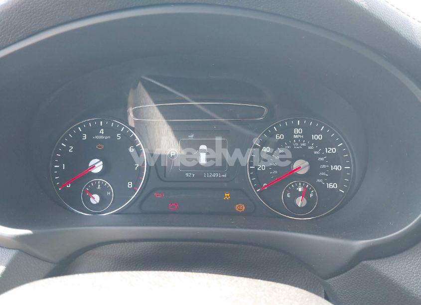 Photo 7 of 2016 Kia Sorento 2.4L LX (VIN 5XYPG4A3XGG028712)