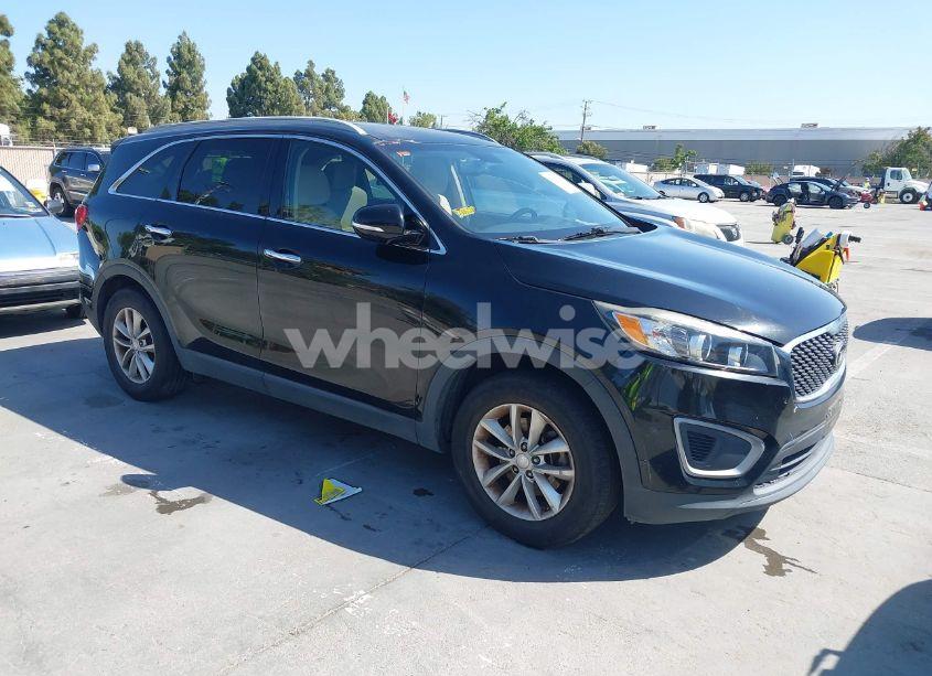 2016 Kia Sorento 2.4L LX (VIN 5XYPG4A3XGG038558) main photo