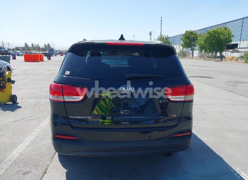 Photo 16 of 2016 Kia Sorento 2.4L LX (VIN 5XYPG4A3XGG038558)