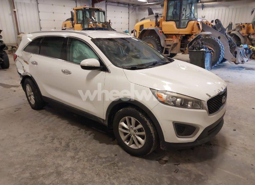 2016 Kia Sorento 2.4L LX (VIN 5XYPG4A3XGG058180) main photo