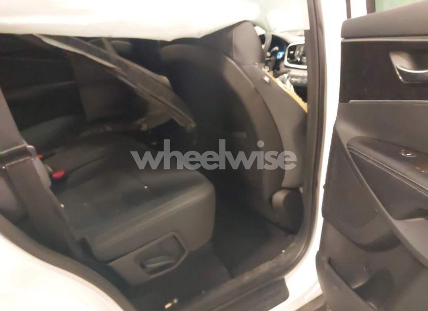 Photo 8 of 2016 Kia Sorento 2.4L LX (VIN 5XYPG4A3XGG058180)