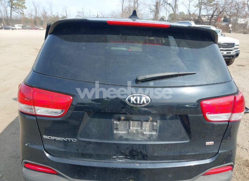 Photo 16 of 2016 Kia Sorento 2.4L LX (VIN 5XYPG4A3XGG064013)