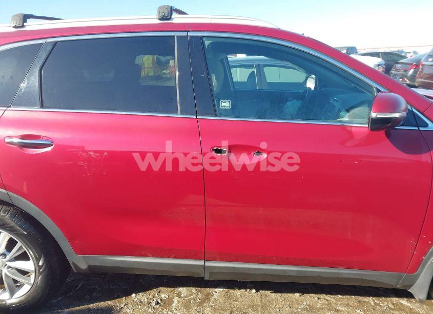 Photo 13 of 2016 Kia Sorento 2.4L LX (VIN 5XYPG4A3XGG064836)