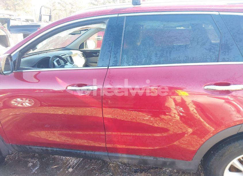 Photo 14 of 2016 Kia Sorento 2.4L LX (VIN 5XYPG4A3XGG064836)