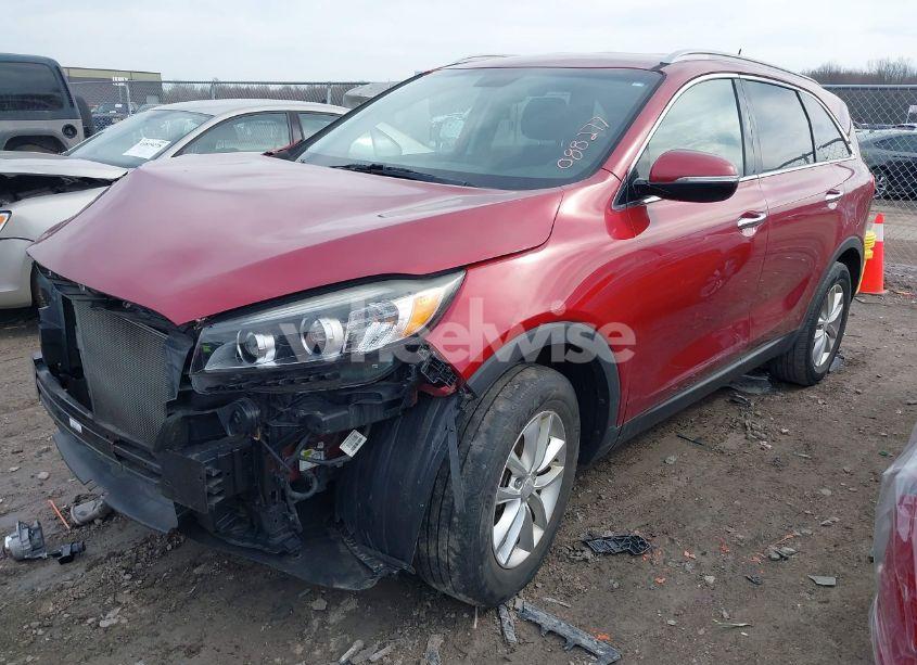 Photo 2 of 2016 Kia Sorento 2.4L LX (VIN 5XYPG4A3XGG088277)