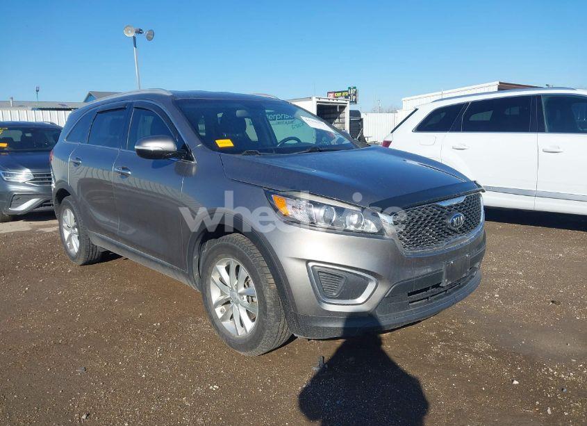 2016 Kia Sorento 2.4L LX (VIN 5XYPG4A3XGG106549) main photo