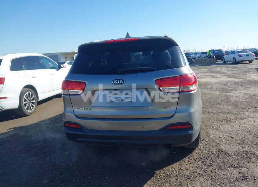 Photo 16 of 2016 Kia Sorento 2.4L LX (VIN 5XYPG4A3XGG106549)