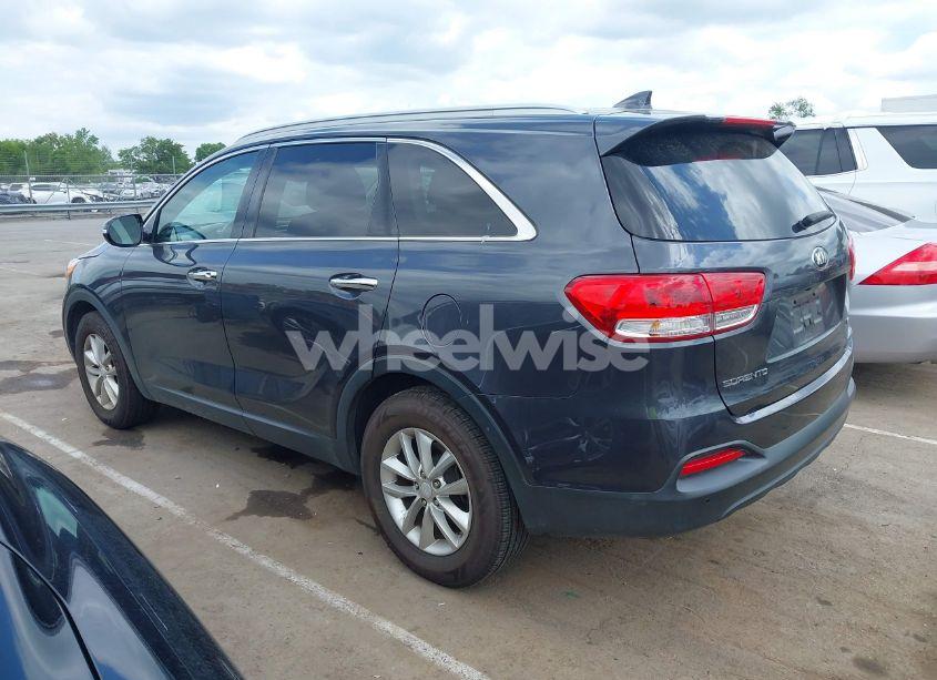 Photo 14 of 2016 Kia Sorento 2.4L LX (VIN 5XYPG4A3XGG117695)