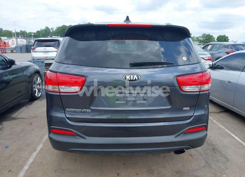 Photo 16 of 2016 Kia Sorento 2.4L LX (VIN 5XYPG4A3XGG117695)