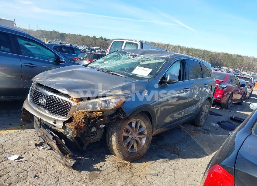 Photo 2 of 2016 Kia Sorento 2.4L L (VIN 5XYPG4A3XGG171580)