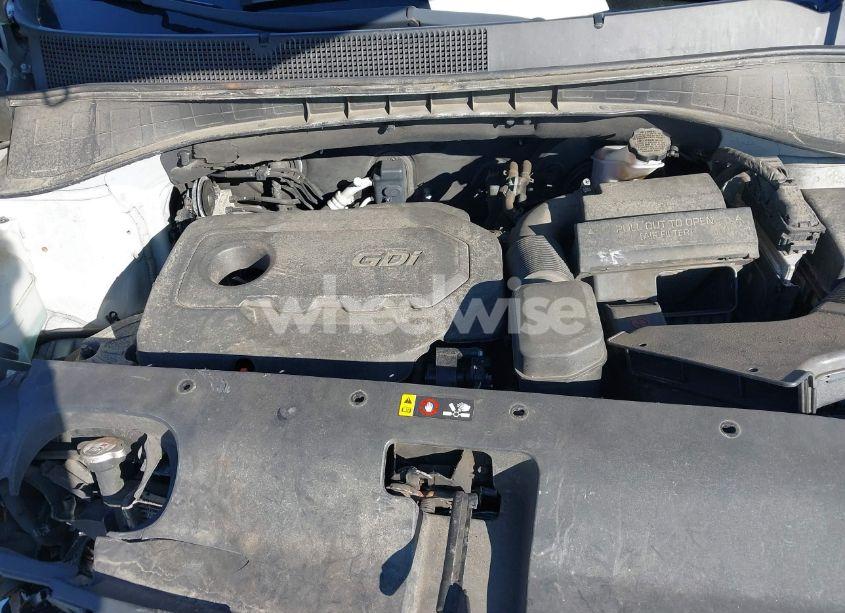 Photo 10 of 2017 Kia Sorento 2.4L LX (VIN 5XYPG4A3XHG243525)