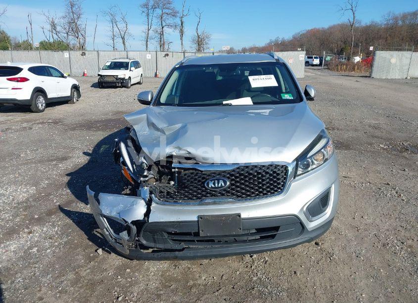 Photo 12 of 2017 Kia Sorento 2.4L LX (VIN 5XYPG4A3XHG243525)