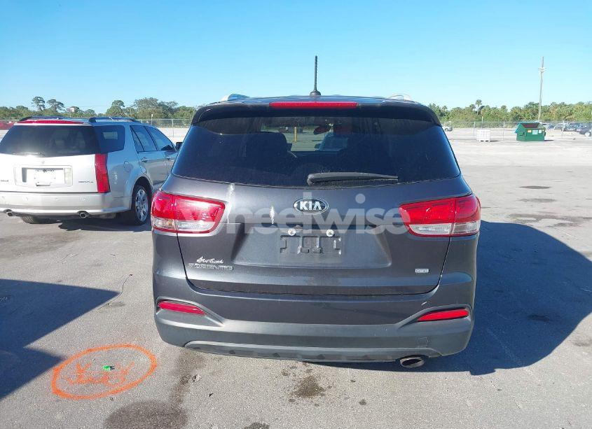 Photo 16 of 2017 Kia Sorento 2.4L LX (VIN 5XYPG4A3XHG245632)