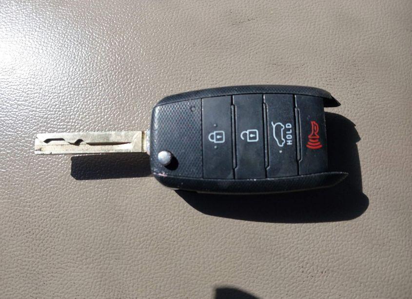 Photo 11 of 2017 Kia Sorento 2.4L LX (VIN 5XYPG4A3XHG254976)