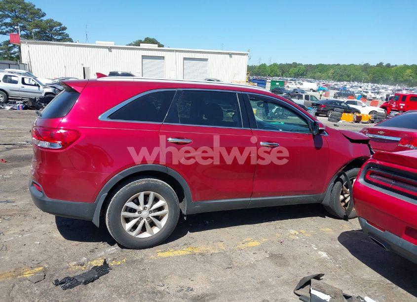Photo 13 of 2017 Kia Sorento 2.4L LX (VIN 5XYPG4A3XHG295107)