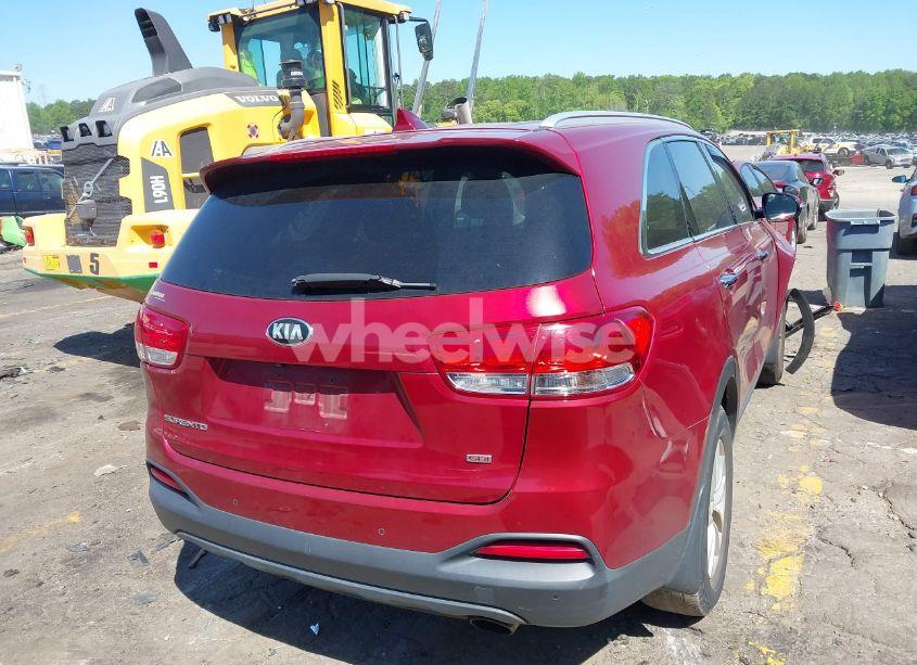 Photo 4 of 2017 Kia Sorento 2.4L LX (VIN 5XYPG4A3XHG295107)