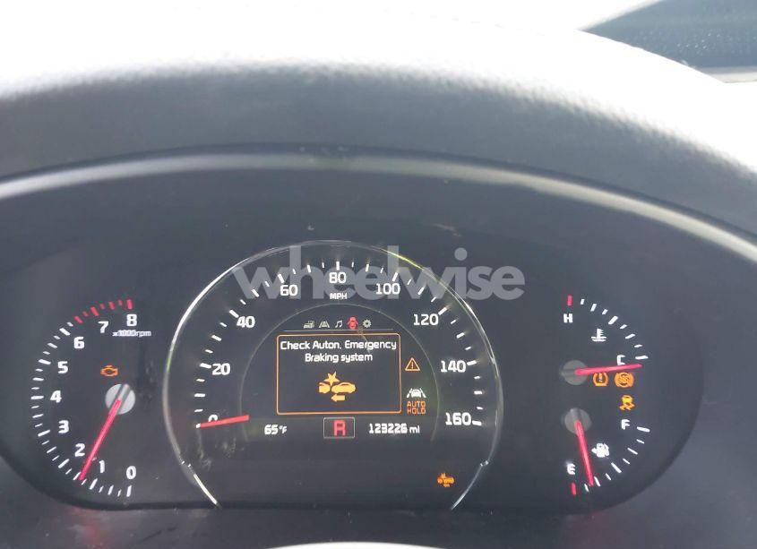 Photo 15 of 2018 Kia Sorento 2.4L LX (VIN 5XYPG4A3XJG416708)