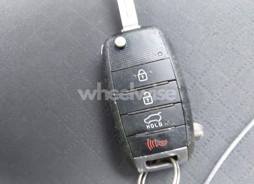 Photo 11 of 2019 Kia Sorento 2.4L LX (VIN 5XYPG4A3XKG463044)