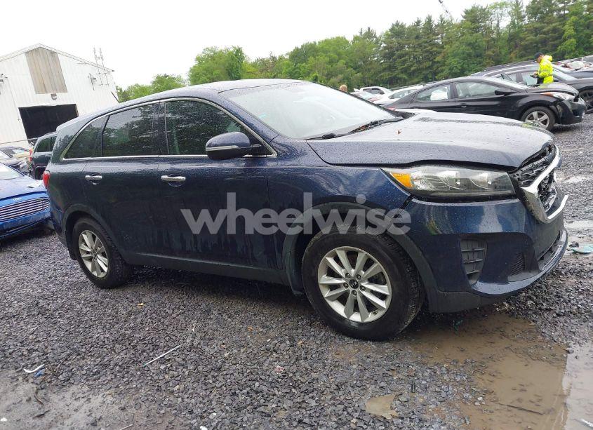 Photo 13 of 2019 Kia Sorento 2.4L LX (VIN 5XYPG4A3XKG463044)