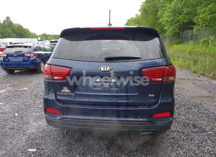 Photo 16 of 2019 Kia Sorento 2.4L LX (VIN 5XYPG4A3XKG463044)