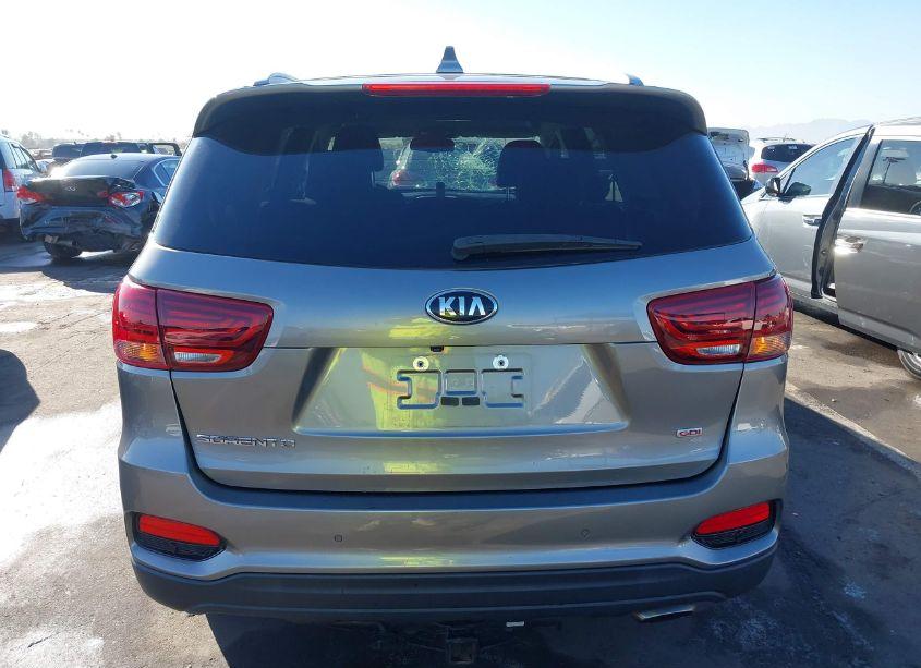 Photo 17 of 2019 Kia Sorento 2.4L LX (VIN 5XYPG4A3XKG551690)