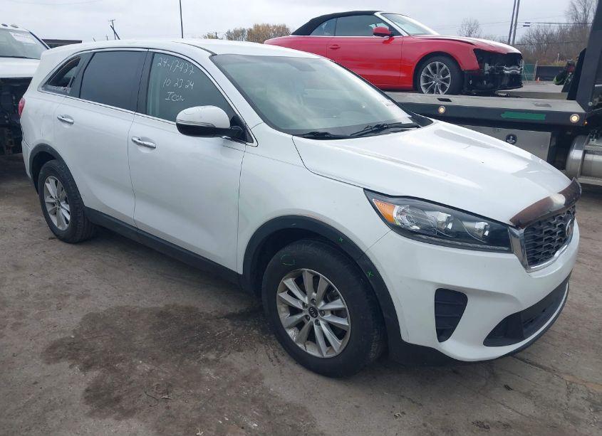 2019 Kia Sorento 2.4L L (VIN 5XYPG4A3XKG611130) main photo