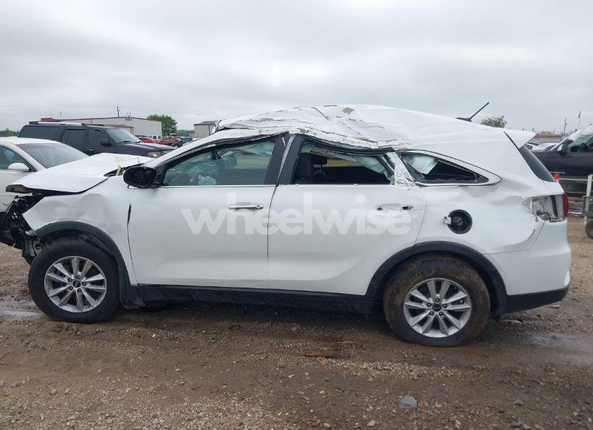 Photo 13 of 2020 Kia Sorento 2.4L L (VIN 5XYPG4A3XLG654612)