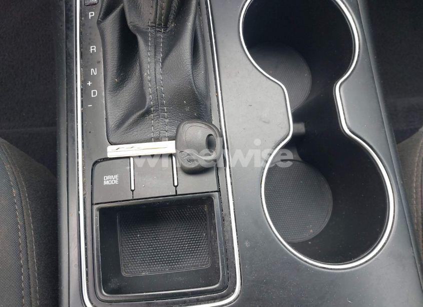 Photo 11 of 2020 Kia Sorento 2.4L LX (VIN 5XYPG4A3XLG686752)