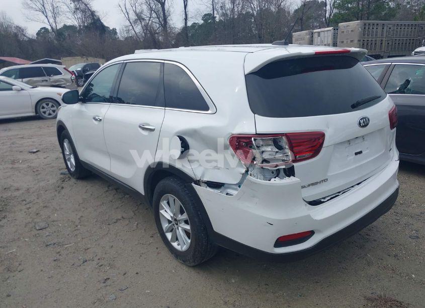 Photo 3 of 2020 Kia Sorento 2.4L LX (VIN 5XYPG4A3XLG686752)